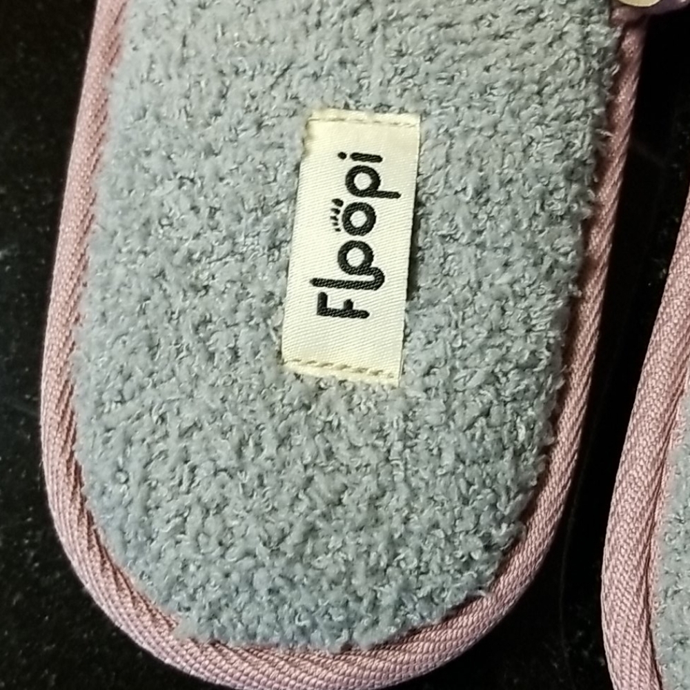 Floopi Slippers - Picture 5 of 8